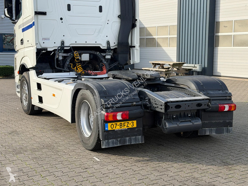 Mercedes 1942 Full Spoiler 2 Tank *NL-Truck*...