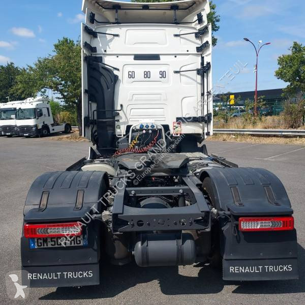Renault 480 T4X2 E6 tractor unit