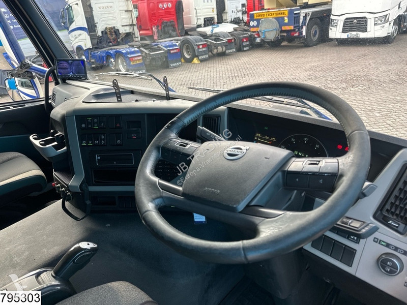 Tahač Volvo 460 EURO 6, 6x2, PTO, RHD