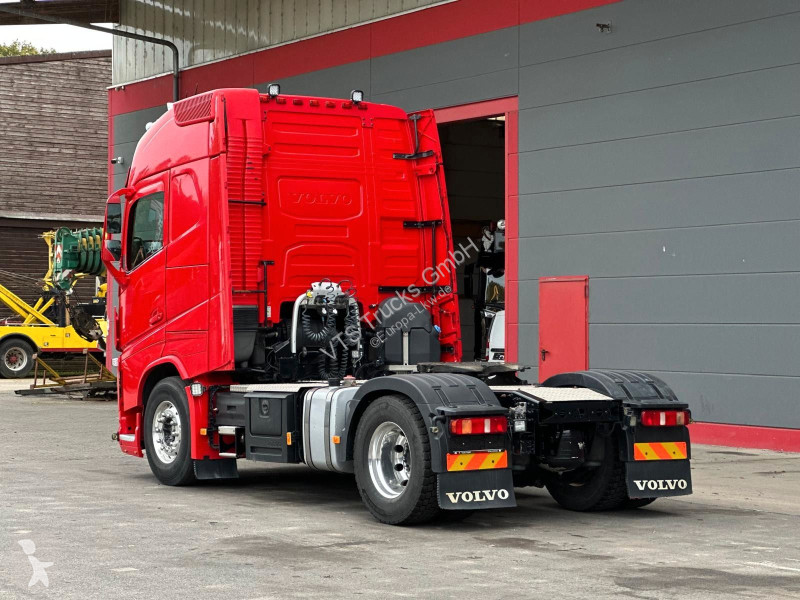 Tahač Volvo 4x2 BL ACC Hydraulik Retarder