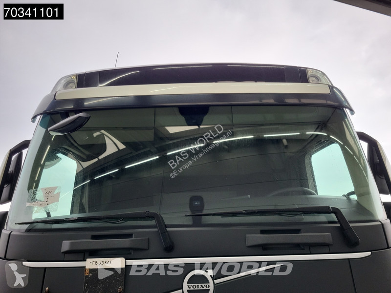 Traktor Volvo FM 460 4X2 Globe APK 09-2027 2x...