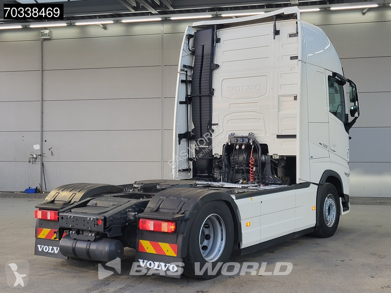 Tahač Volvo 500 4X2 XL 2x Tanks I-ParkCool ACC