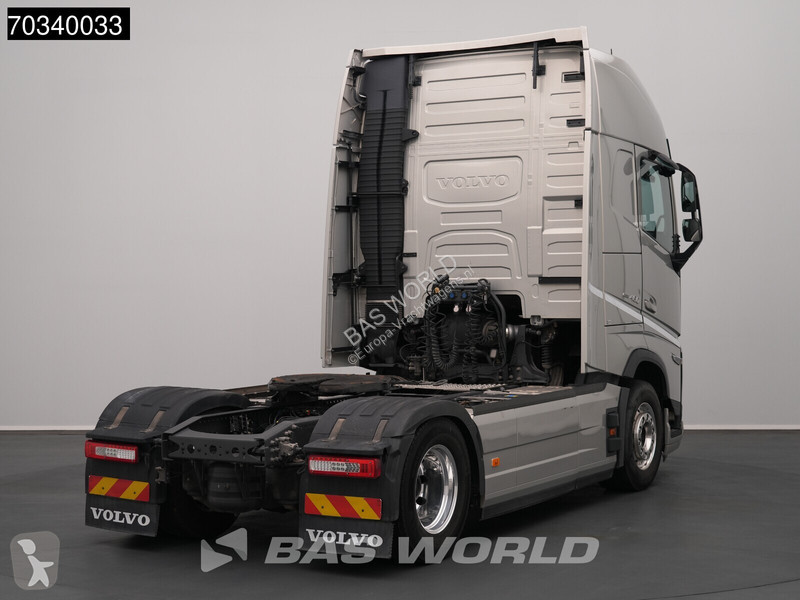 Traktor Volvo FH 460 4X2 XL APK 01-2028 2x...