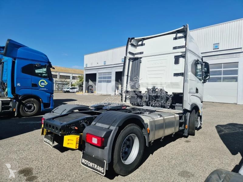 Tahač Iveco AS440S53T/P
