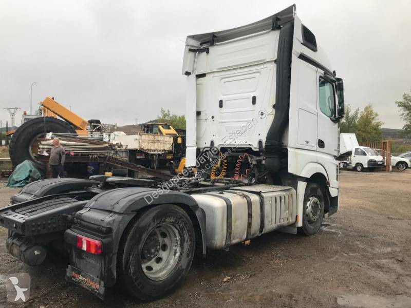 Mercedes 1845 LS tractor unit