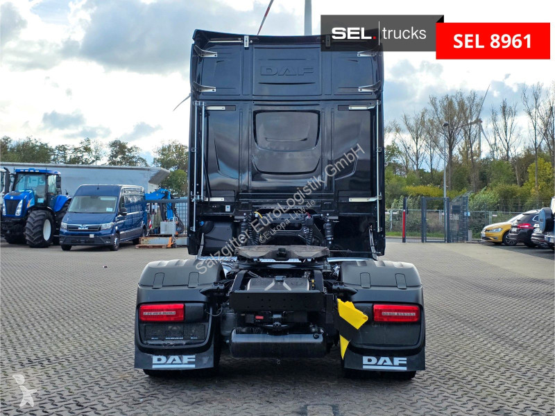 Traktor DAF + 530FT