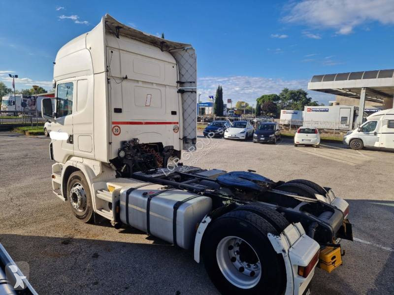 Nyergesvontató Scania 500
