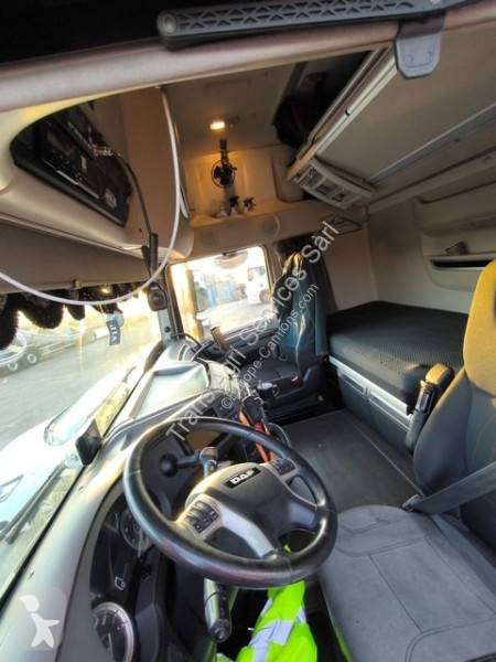 Nyergesvontató DAF 530 FT
