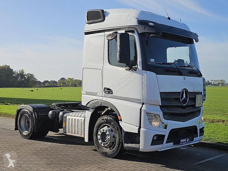 Nyergesvontató Mercedes ACTROS 1845