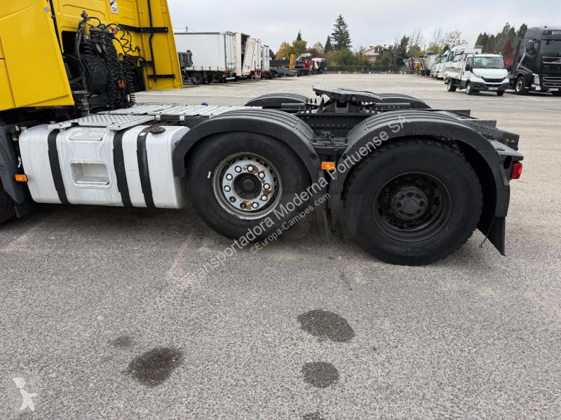 Tractor Volvo 650