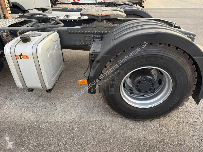 Tractor Volvo 500