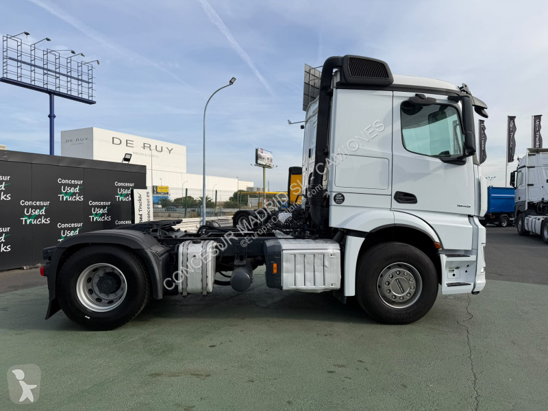 Cabeza tractora Mercedes  1845LS