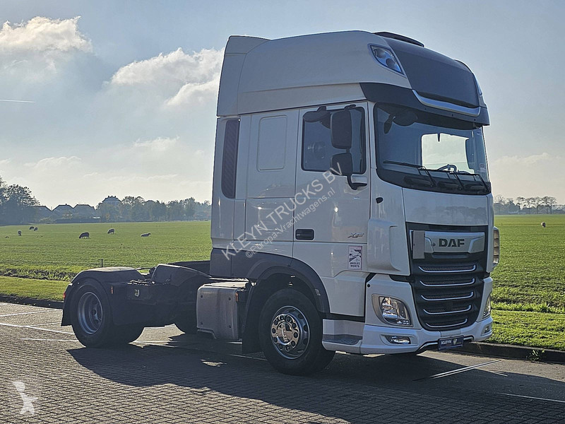 Nyergesvontató DAF 480