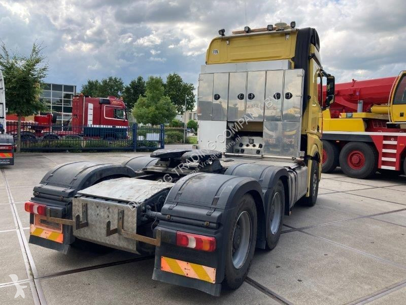 Tractor Mercedes 3351 6x4