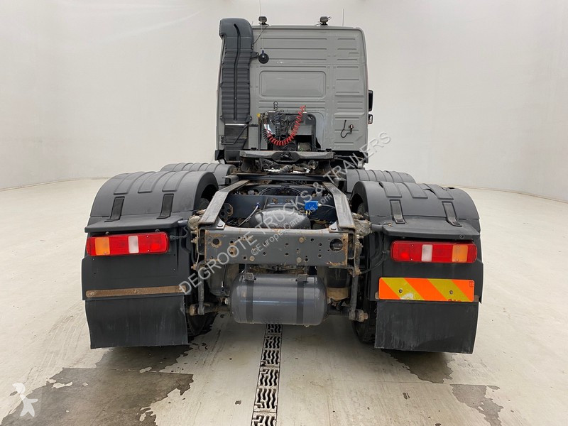 Tahač Volvo 460 - 6x4 - ADR