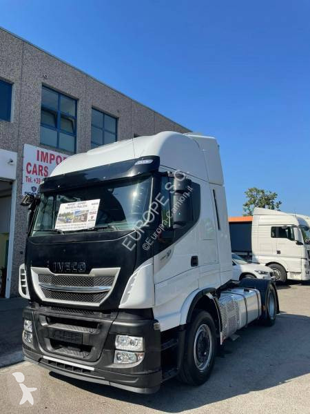 Cabeza tractora Iveco