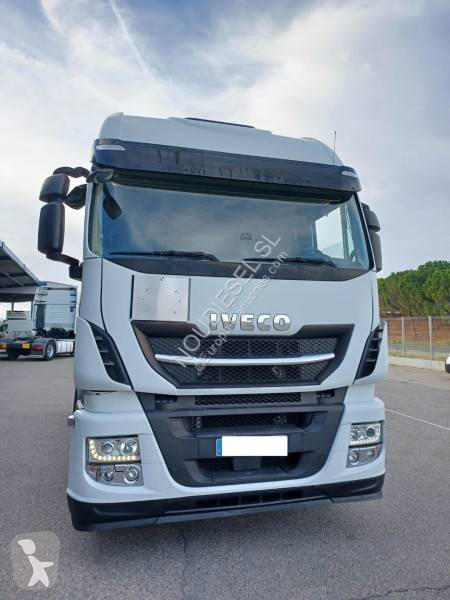 Traktor Iveco