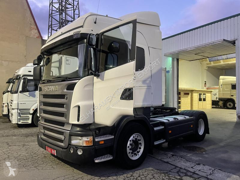Traktor Scania 560