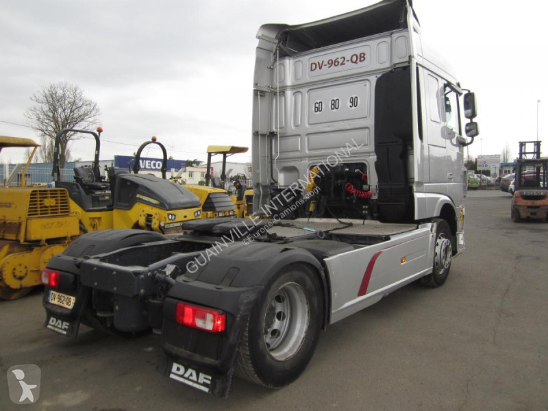Traktor DAF 460