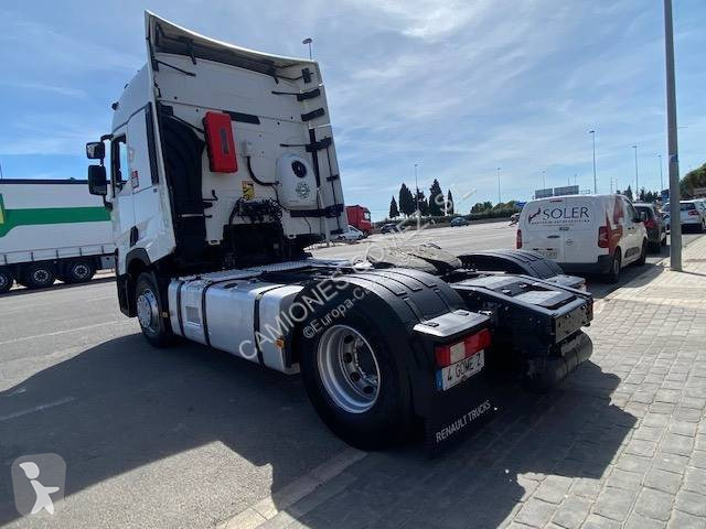 Tractor Renault