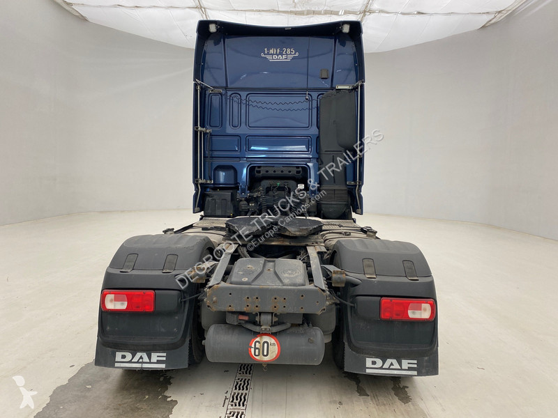 Traktor DAF 460 Super Space Cab