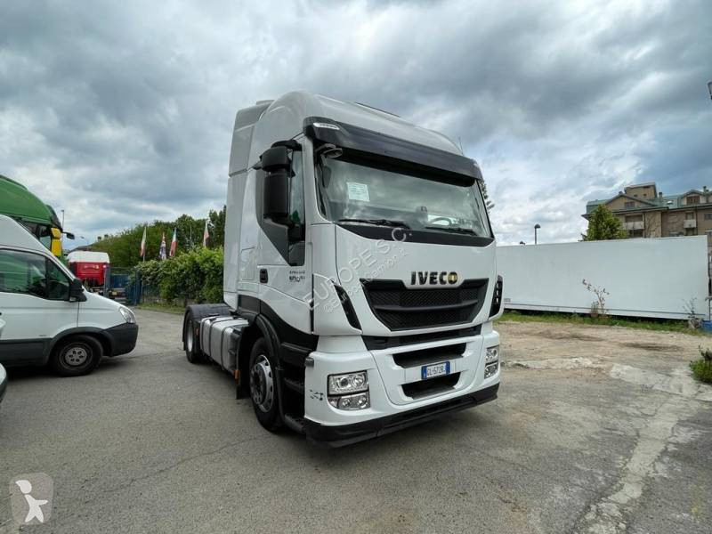 Traktor Iveco