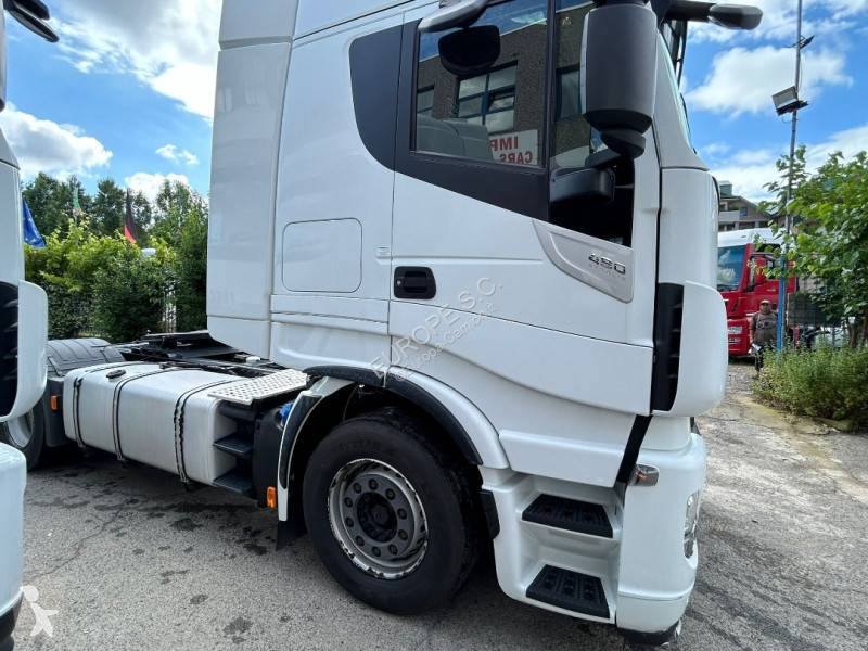 Cabeza tractora Iveco