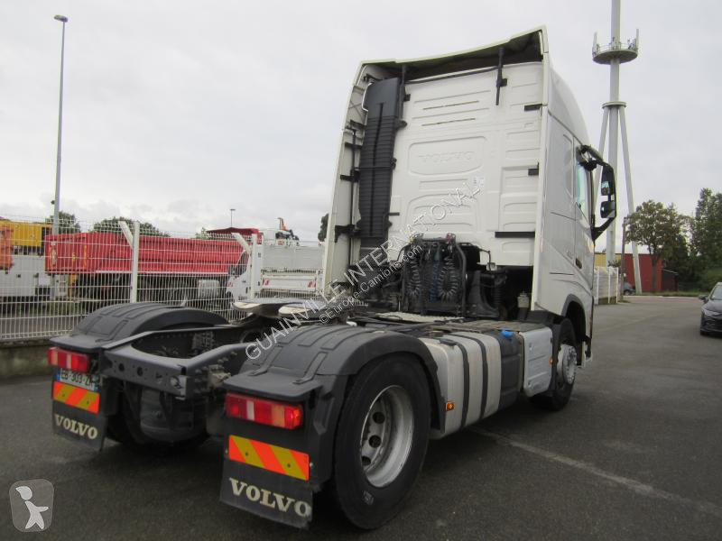 Tractor Volvo 500