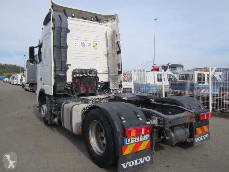 Tahač Volvo 440