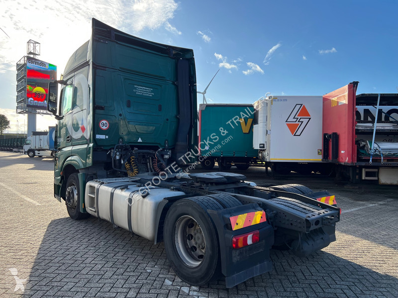 Traktor Mercedes 1845 BigSpace