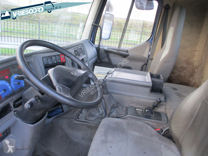 Traktor Renault 370