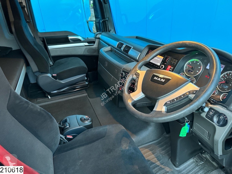 Traktor MAN 24 440 6x2, EURO 6, RHD, ADR,...