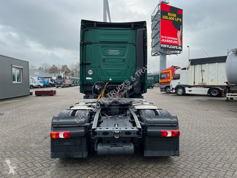 Trekker Mercedes 1845 BigSpace