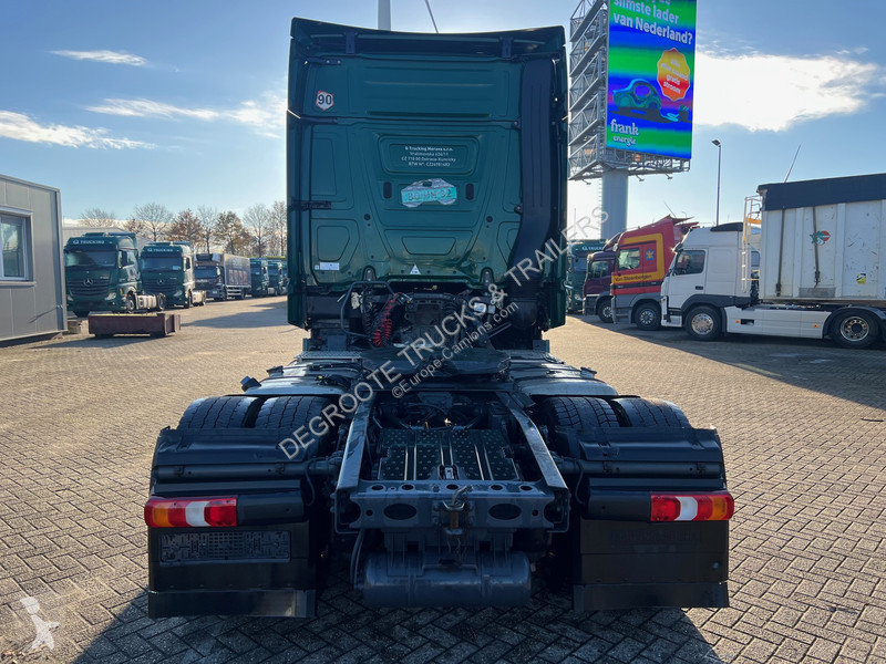 Trekker Mercedes 1845 BigSpace