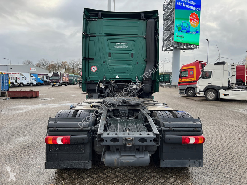 Traktor Mercedes 1845 BigSpace