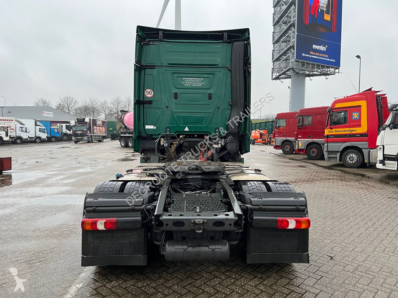 Traktor Mercedes 1845 BigSpace