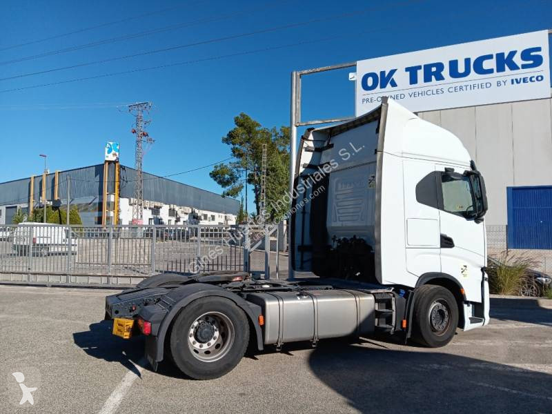 Cap tractor Iveco