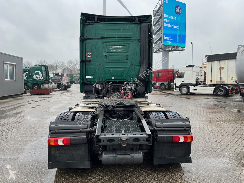 Traktor Mercedes 1845 BigSpace