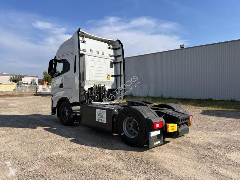 Tracteur Iveco 460 CNG