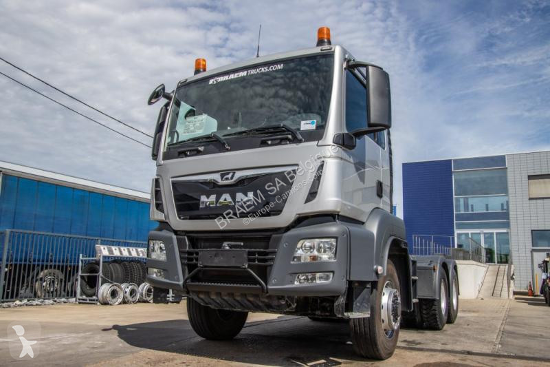 Traktor MAN 26.470 6X6H+HYDR