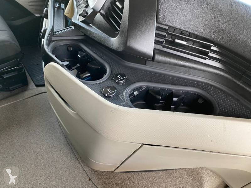 Iveco  tractor unit