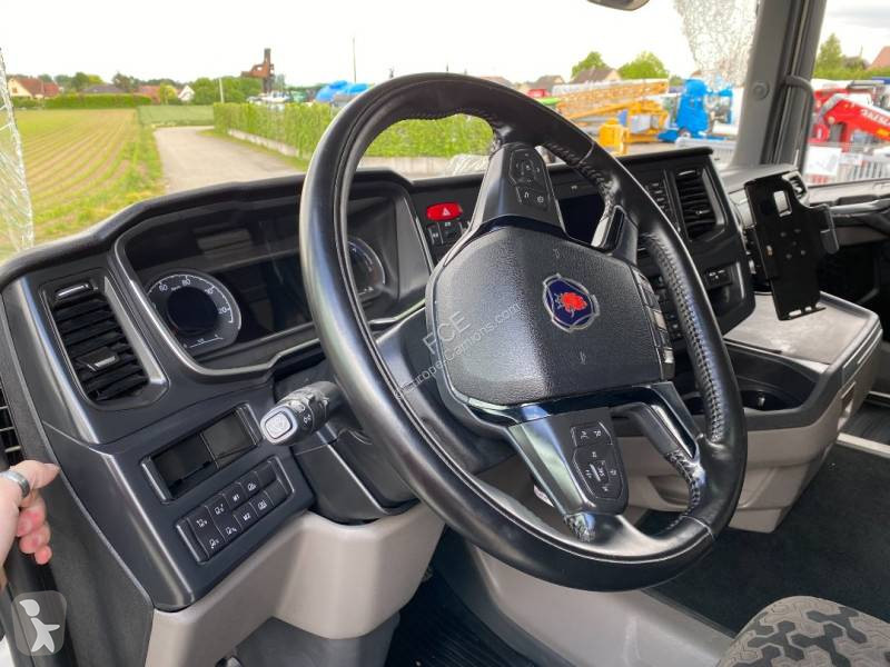 جرار Scania