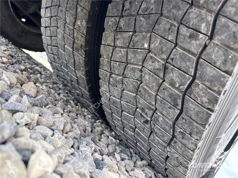 Тягач  Actros 1845