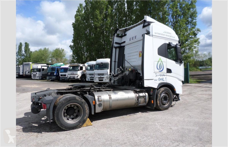 Traktor Iveco 440 S 46