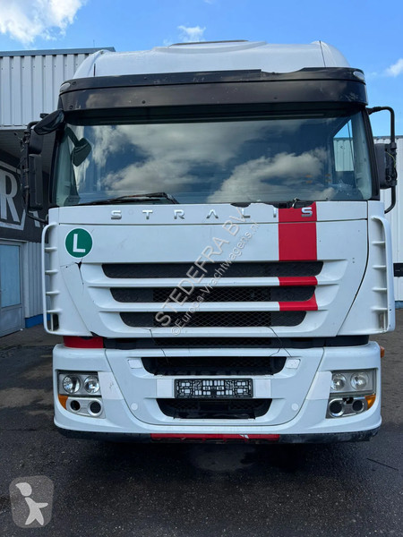 Traktor Iveco 420 Airco , Retarder , Active Space