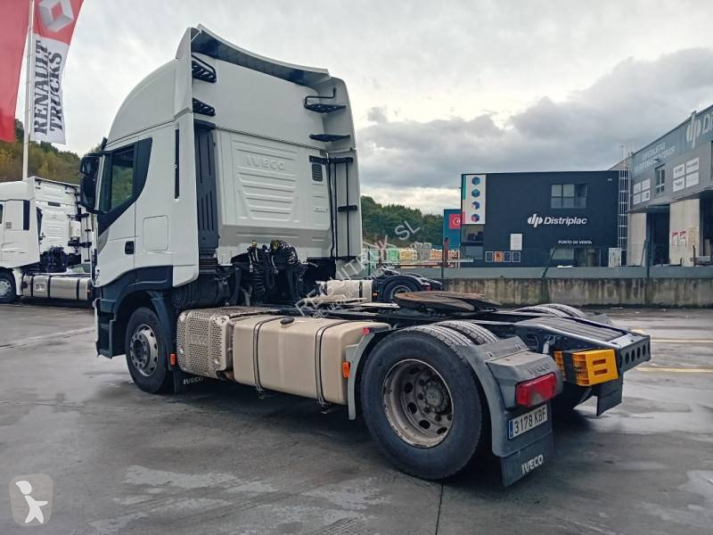 Traktor Iveco
