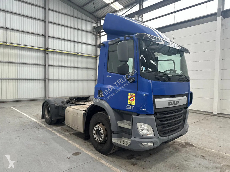 Traktor DAF 330