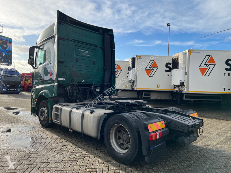 Traktor Mercedes 1845 Bigspace