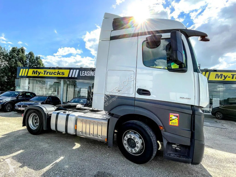 Traktor Mercedes 1845 | Leasing