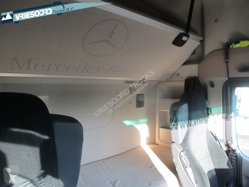 Trekker Mercedes ACTROS 963-4-A